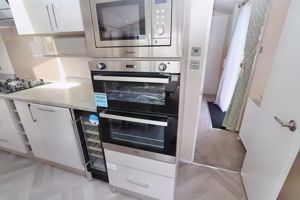 REGAL ARTISAN- click for photo gallery